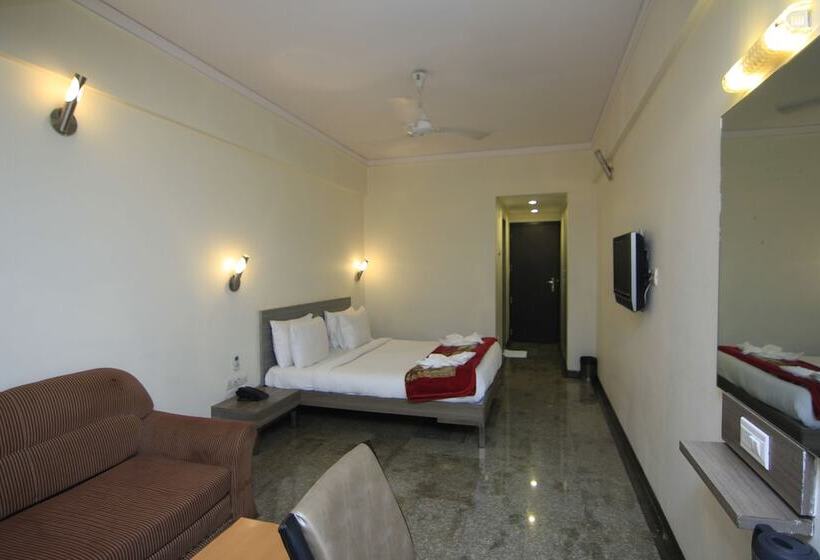 Quarto Deluxe, Kumar Resort By Turtle, Lonavala