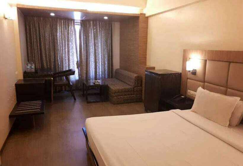 豪华房间, Kumar Resort By Turtle, Lonavala