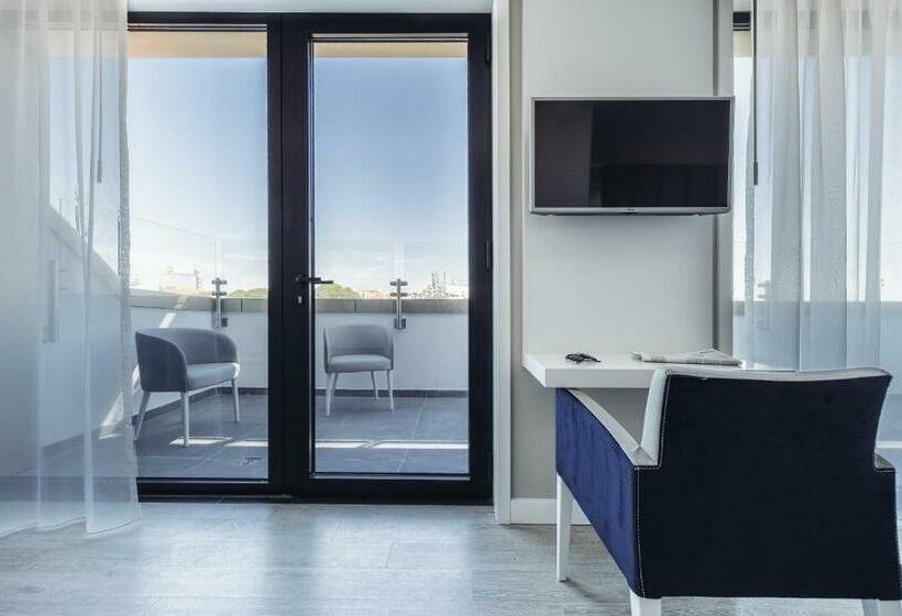 سوییت جونیور, Lisbon Sao Bento