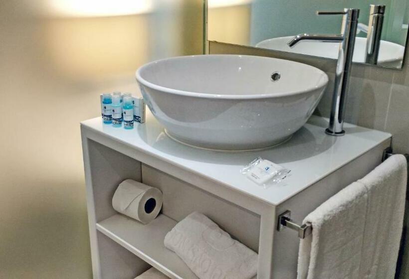 سوییت جونیور, Lisbon Sao Bento