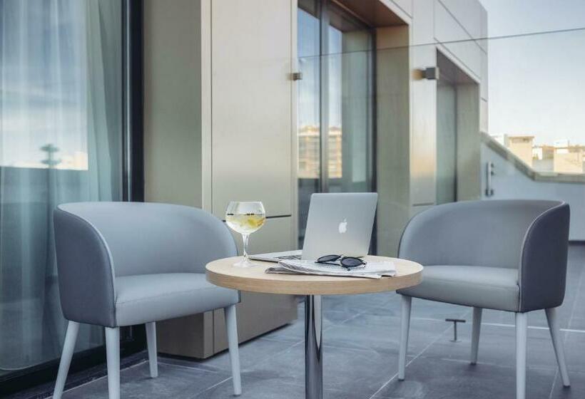 سوییت جونیور, Lisbon Sao Bento