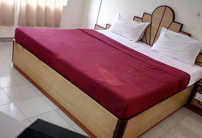 Habitació Deluxe, Luciya International Mysore