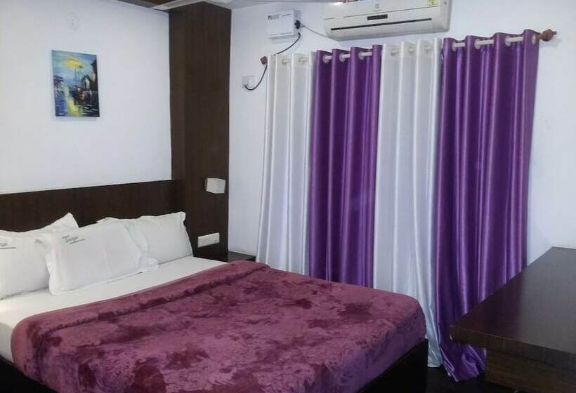 Habitació Deluxe, Luciya International Mysore