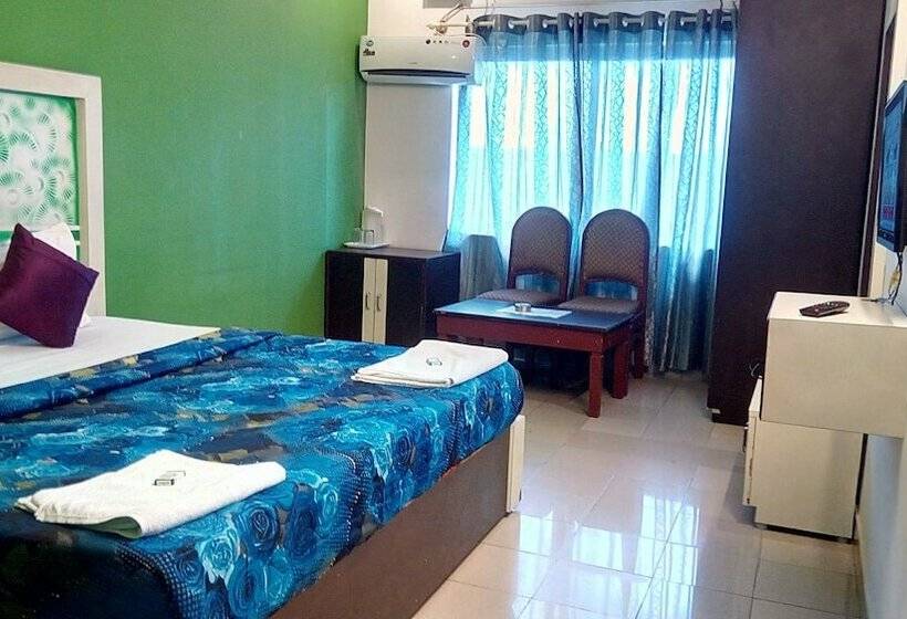 Habitació Deluxe, Luciya International Mysore