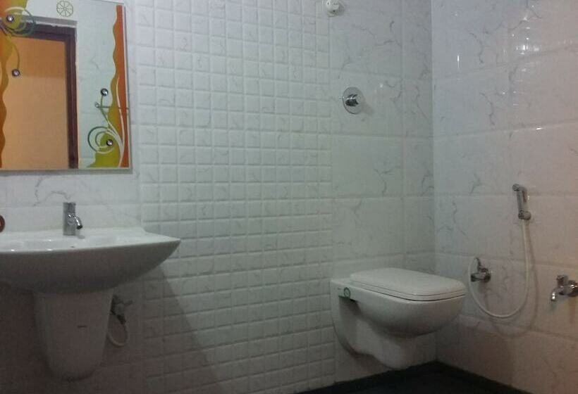 Habitació Deluxe, Luciya International Mysore