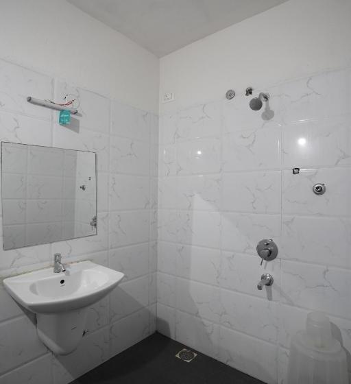 Habitació Deluxe, Luciya International Mysore