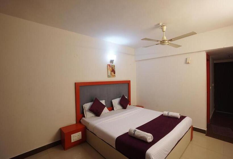 Habitació Deluxe, Luciya International Mysore