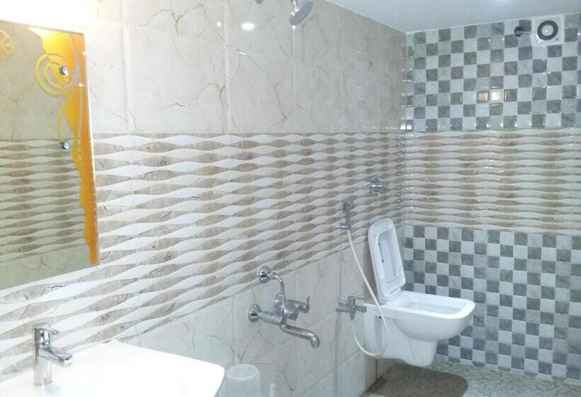 Habitació Triple Clàssica, Luciya International Mysore