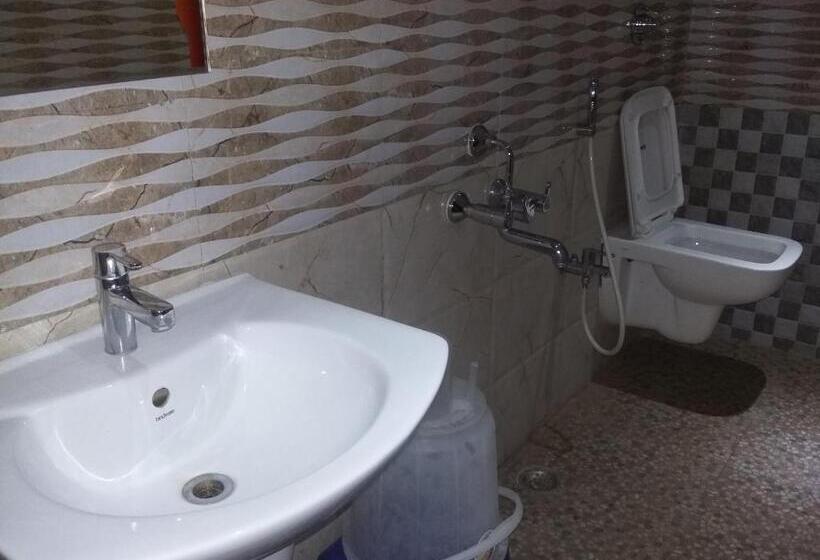 Habitació Triple Clàssica, Luciya International Mysore