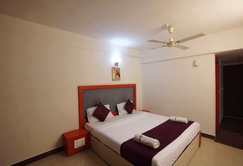 Habitació Deluxe, Luciya International Mysore