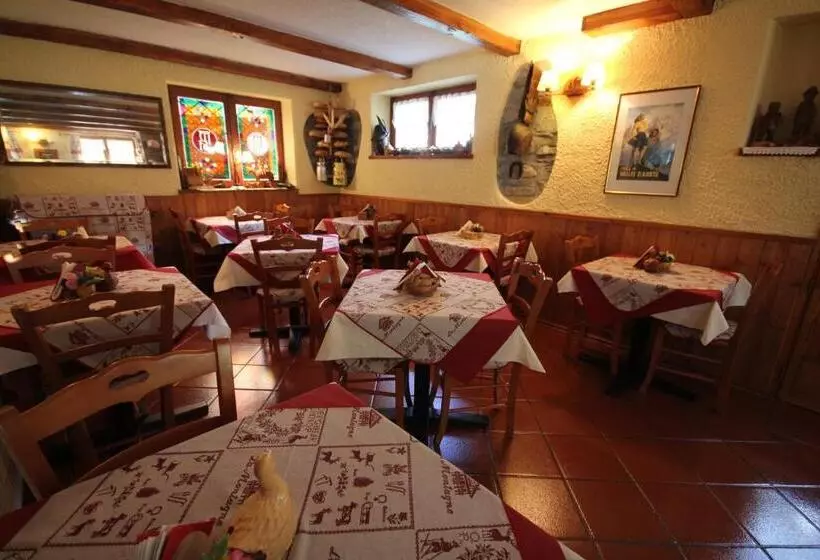 سوئیت کلاسیک, Maison Laurent