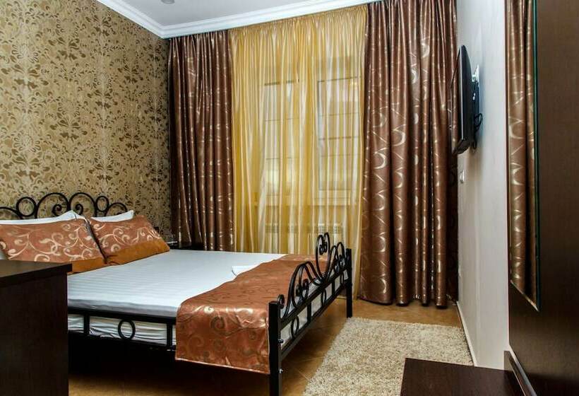 اتاق راحتی, Marton Cherepovetskaya