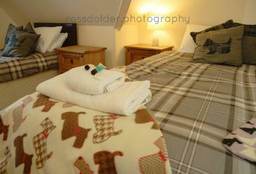 Family Suite, The Hopetoun Arms