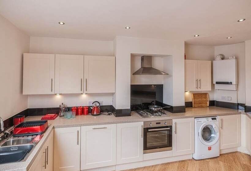 １ベッドルームアパートメント, Town Centre Apartment Perfect Location With On Street Parking