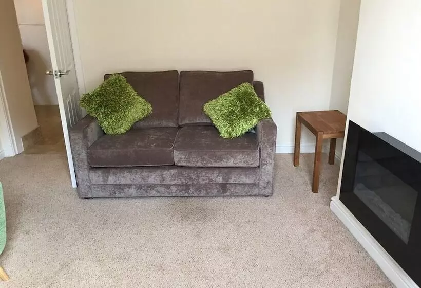 １階の１ベッドルームアパートメント, Town Centre Apartment Perfect Location With On Street Parking