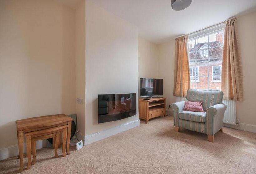 １ベッドルームアパートメント, Town Centre Apartment Perfect Location With On Street Parking