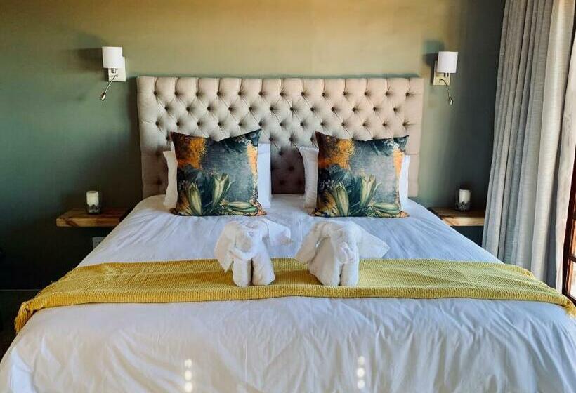 سوییت لوکس, Marianne Wine Estate