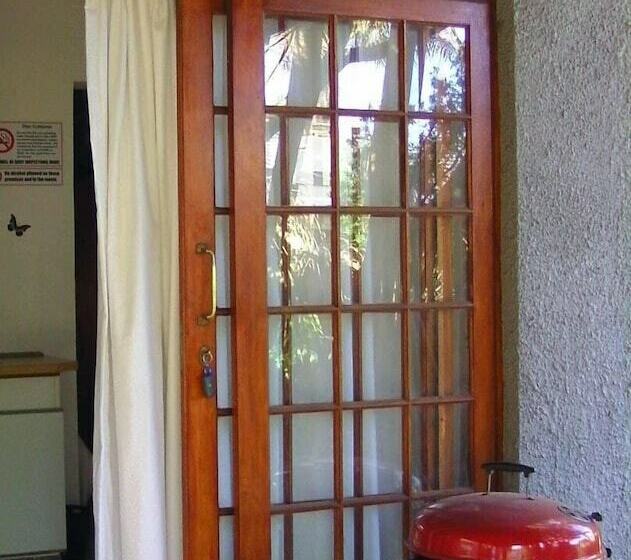 Студио Стандарт Вид на Сад, Amanzi Guest House