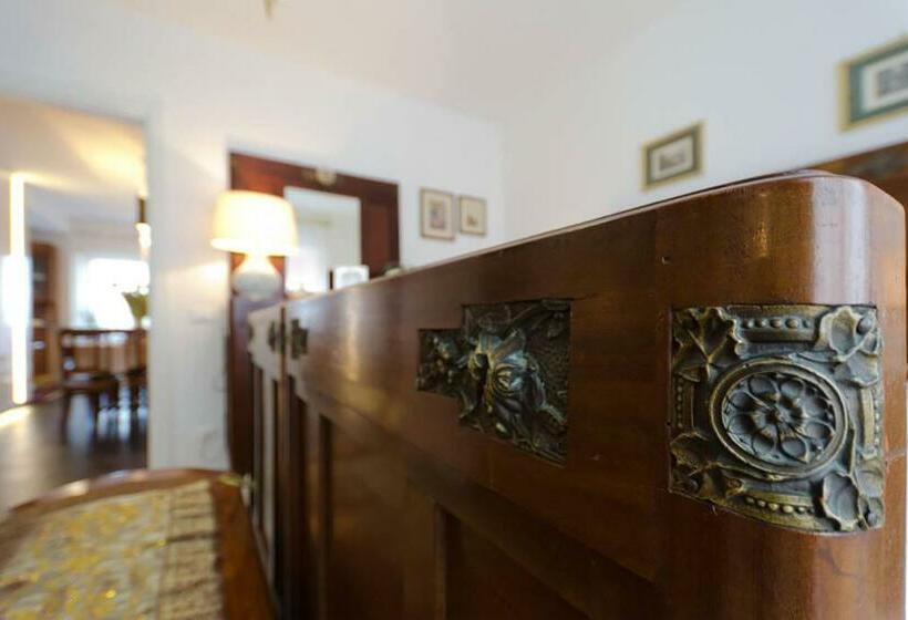 اتاق لوکس, Bed And Breakfast Grace