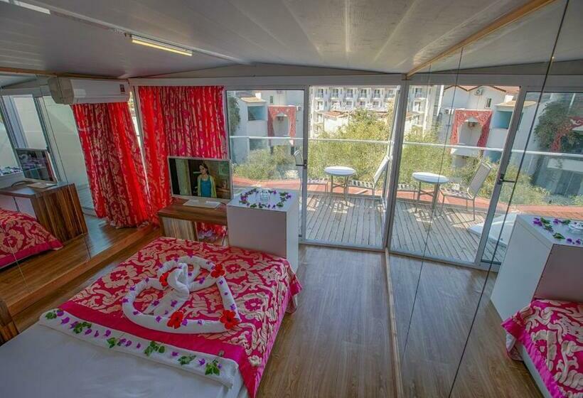 Президентский Люкс, Club Hotel Anjeliq