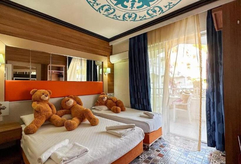 Номер Стандарт Трехместный, Club Hotel Anjeliq