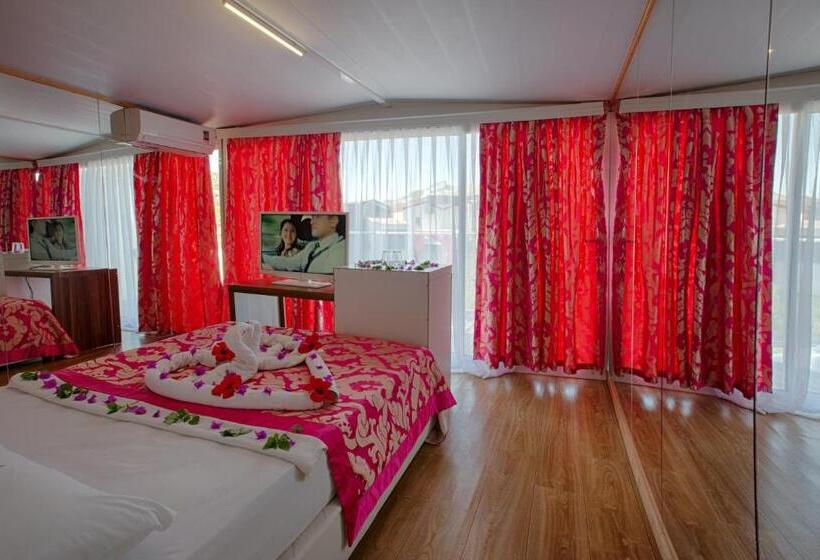 Президентский Люкс, Club Hotel Anjeliq