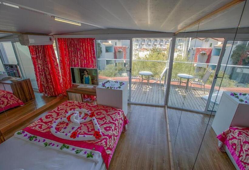 Президентский Люкс, Club Hotel Anjeliq