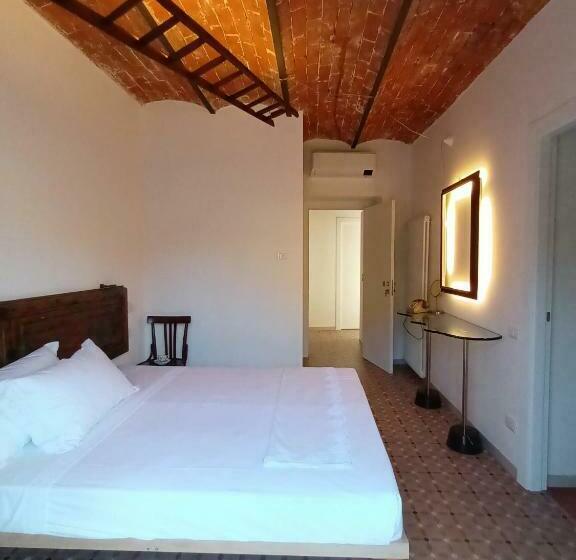 اتاق استاندارد با بالکن, Affittacamere Sobborgospina47