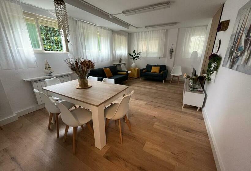 Апартаменты 3 Спальни, Resisantander   Apartamento Para 9 Personas
