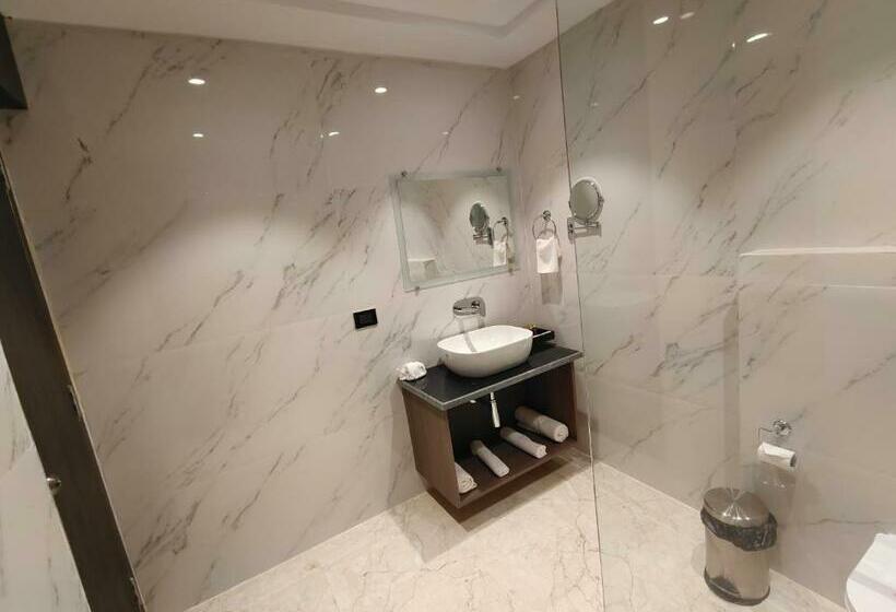 스탠다드 룸, The Emerald Hotel & Siya Milan Banquets