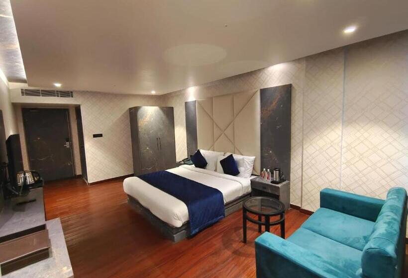 스탠다드 룸 킹사이즈 침대, The Emerald Hotel & Siya Milan Banquets