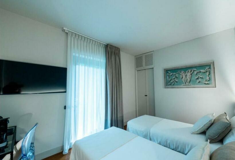 חדר סטנדרטי לשלושה עם נוף, Airport Bea Rooms