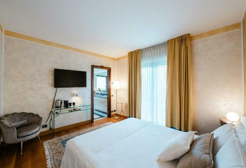 اتاق لوکس, Airport Bea Rooms