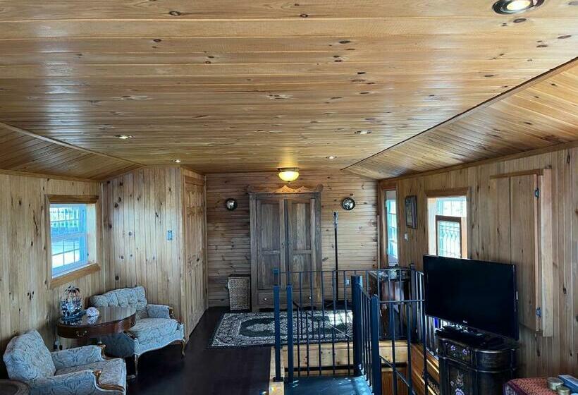 Номер Стандарт, Seaescape Wharf