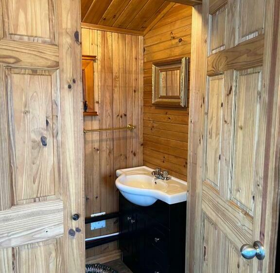 Номер Стандарт, Seaescape Wharf