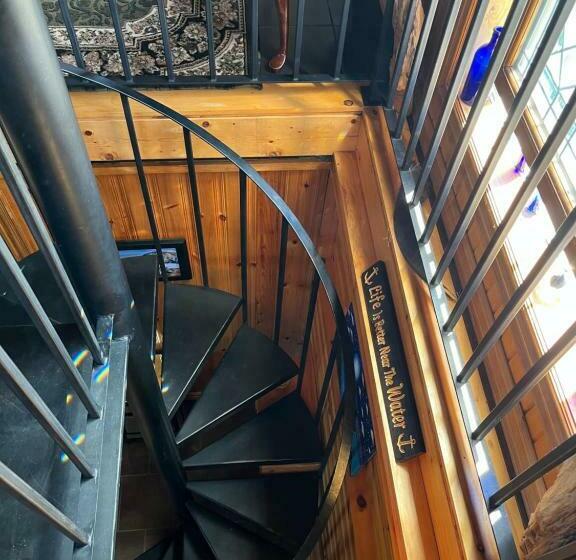 Номер Стандарт, Seaescape Wharf