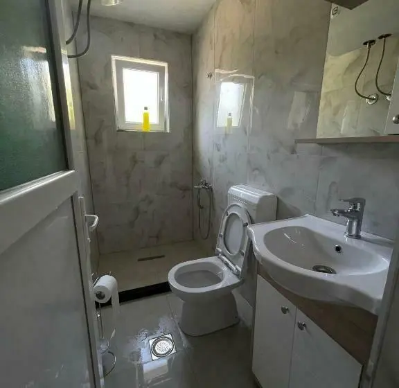 اتاق استاندارد, Rock Hostel