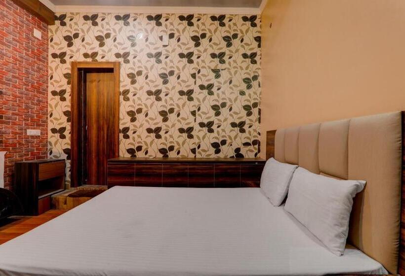 디럭스 룸, Spot On Hotel Elite