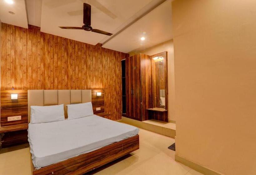 디럭스 룸, Spot On Hotel Elite