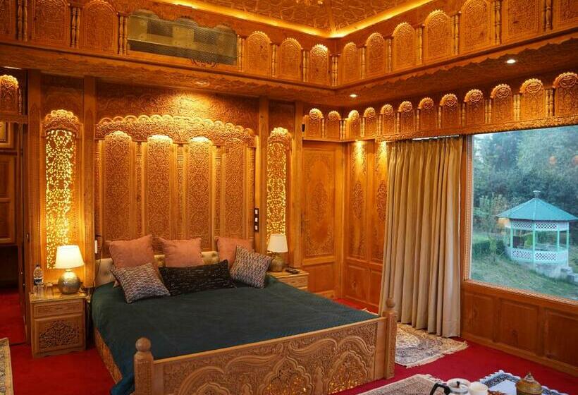 Quarto Estandar Vista Lago, Harmukh Houseboat By Stay Pattern