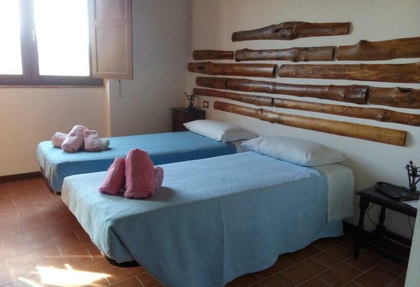 חדר סטנדרט חדר אמבטיה משותף, L Albero Degli Struzzi