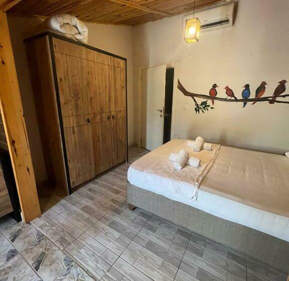 اتاق استاندارد با چشم‌انداز باغ, Zeyos Lodge Hotel&restaurant