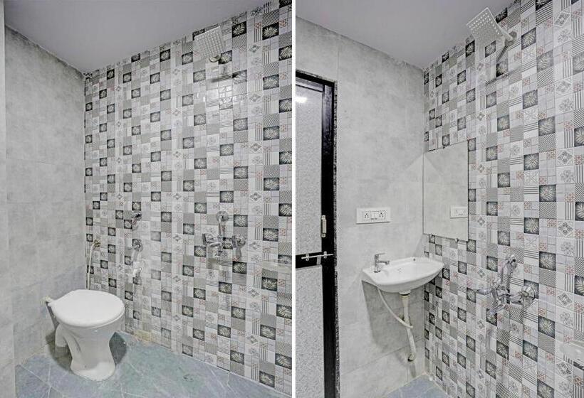 חדר סטנדרט, Oyo Flagship Hotel 13insky