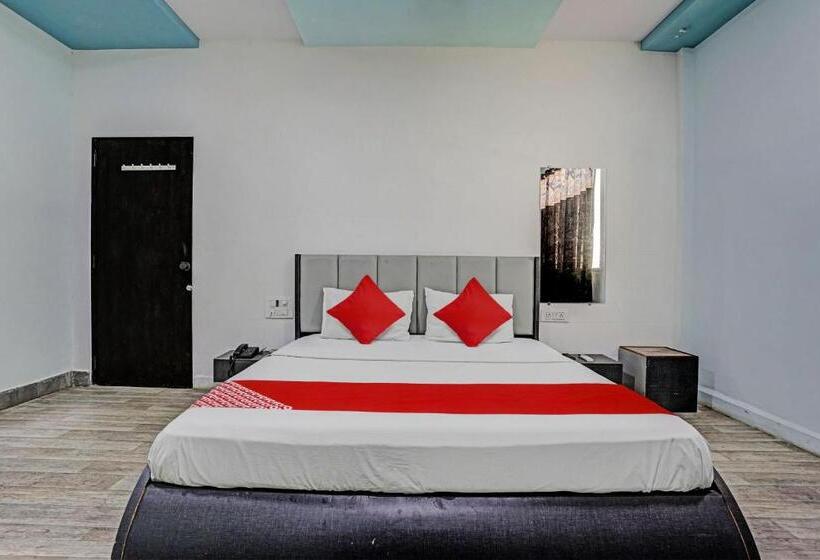 חדר סטנדרט, Oyo Flagship Hotel 13insky