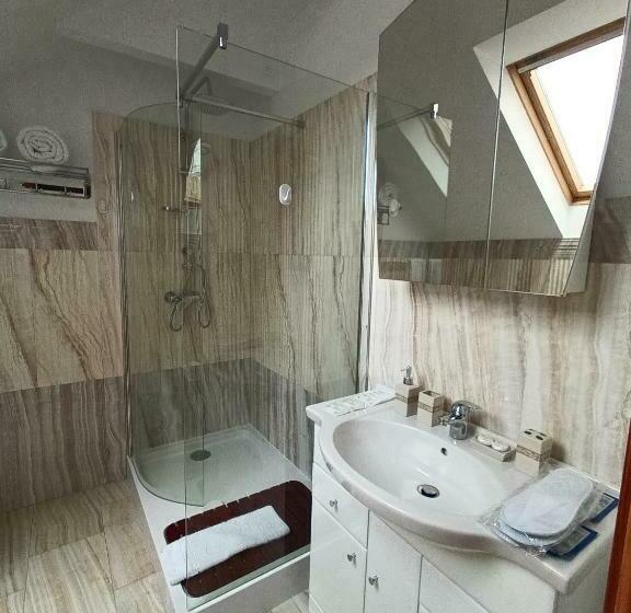 스탠다드 룸 킹사이즈 침대, Virginia Gardens