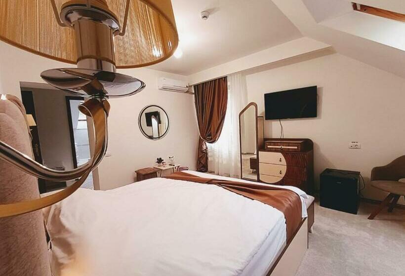 스탠다드 룸 킹사이즈 침대, Virginia Gardens