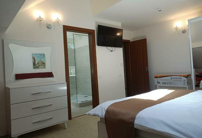 디럭스 룸, Virginia Gardens