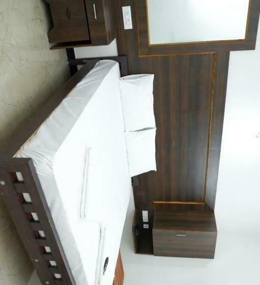 Номер Deluxe, Fabhotel Aranmanai   Nr Brookefields