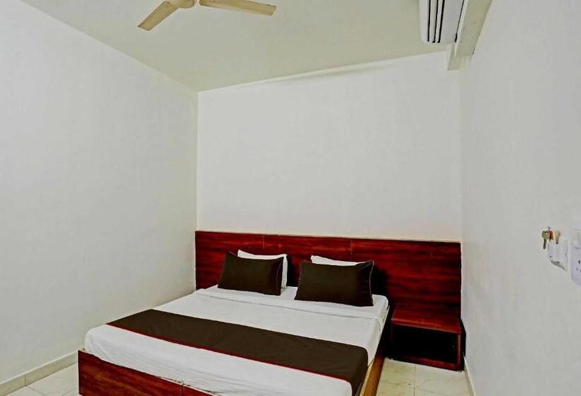 Quarto Estandar, Collection O Hotel Aditya Inn