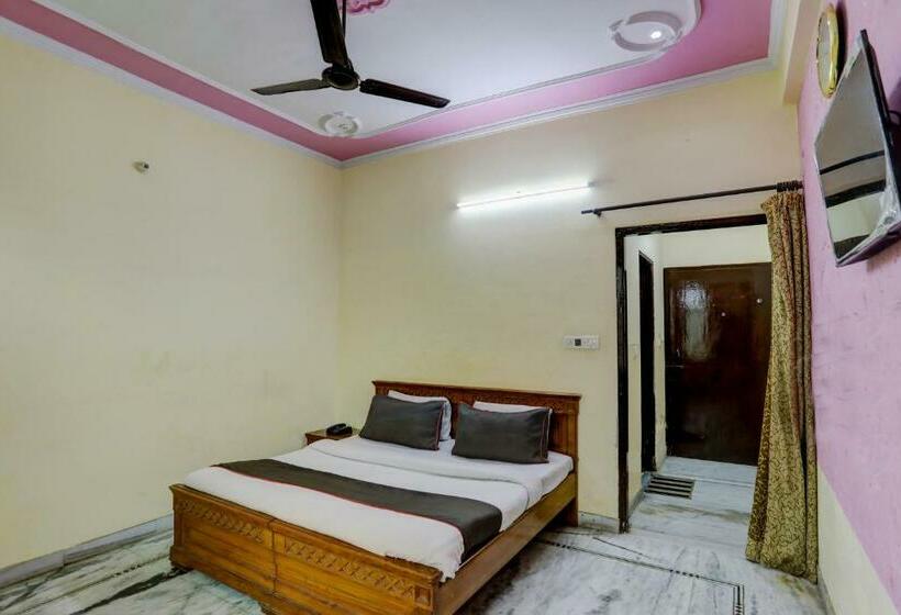 غرفة كلاسيكية ثلاثية, Collection O Hotel King Bird And Restaurants